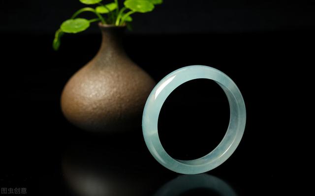 翡翠原石种老种嫩,翡翠原石种嫩结构-第3张图片-翡翠网 翡翠原石种老种嫩,翡翠原石种嫩结构-第3张图片-翡翠网