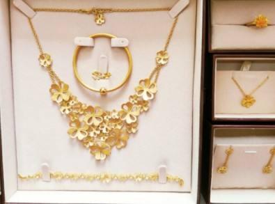 周大福,周大福金价今日价格-第3张图片-翡翠网 周大福,周大福金价今日价格-第3张图片-翡翠网