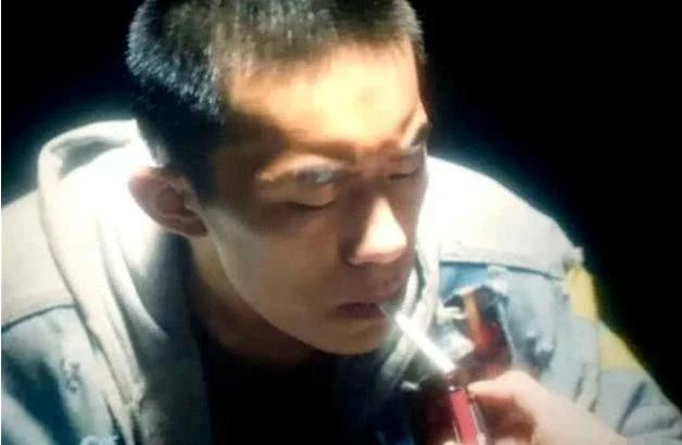 清代真品翡翠烟嘴价格,清代玉烟嘴图片及价格-第12张图片-翡翠网 清代真品翡翠烟嘴价格,清代玉烟嘴图片及价格-第12张图片-翡翠网