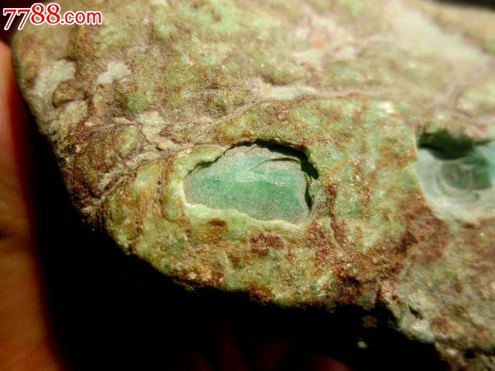 缅甸翡翠原石产地缅甸哪里翡翠原石最好多-第1张图片-翡翠网 缅甸翡翠原石产地缅甸哪里翡翠原石最好多-第1张图片-翡翠网