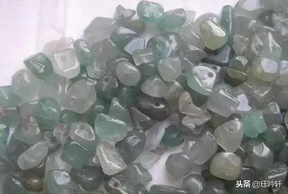 随形翡翠吊坠原石,随型镶嵌吊坠-第5张图片-翡翠网 随形翡翠吊坠原石,随型镶嵌吊坠-第5张图片-翡翠网