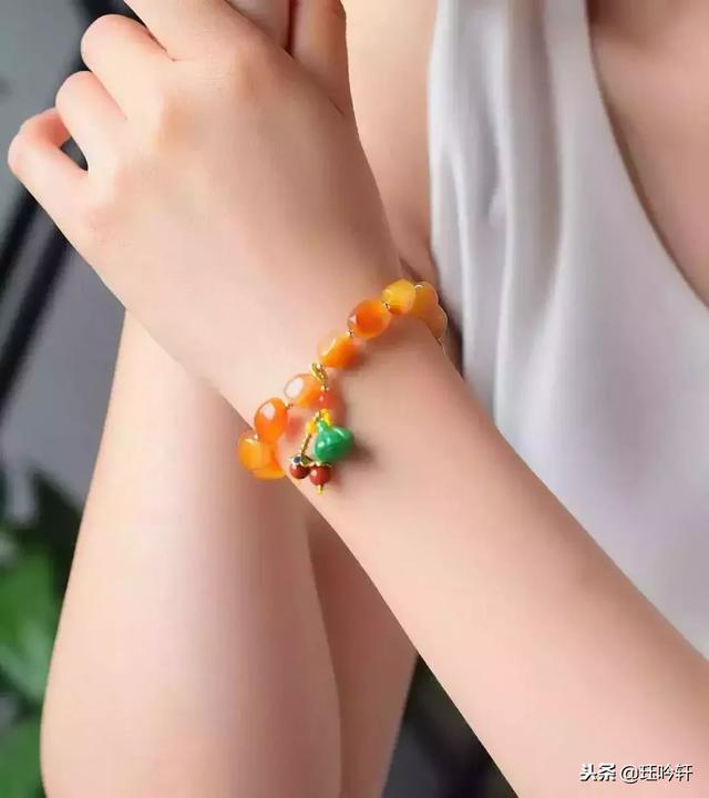 随形翡翠吊坠原石,随型镶嵌吊坠-第12张图片-翡翠网 随形翡翠吊坠原石,随型镶嵌吊坠-第12张图片-翡翠网