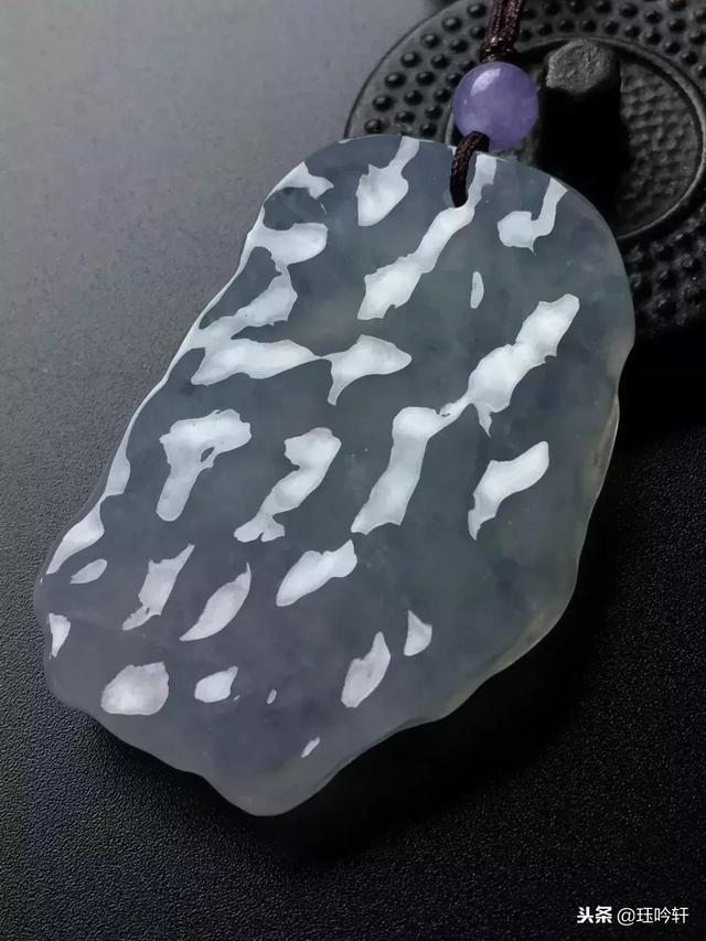 随形翡翠吊坠原石,随型镶嵌吊坠-第22张图片-翡翠网 随形翡翠吊坠原石,随型镶嵌吊坠-第22张图片-翡翠网