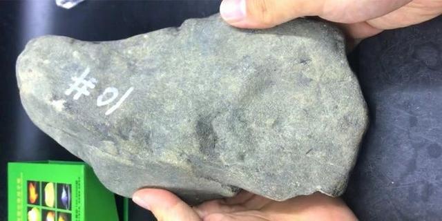 关于也木西翡翠成品价格的信息-第1张图片-翡翠网 关于也木西翡翠成品价格的信息-第1张图片-翡翠网