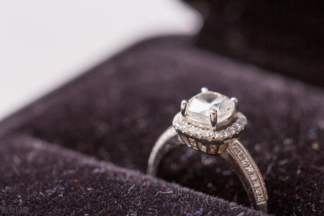 中国三大钻石产地钻石一般在什么地方才有-第12张图片-翡翠网 中国三大钻石产地钻石一般在什么地方才有-第12张图片-翡翠网