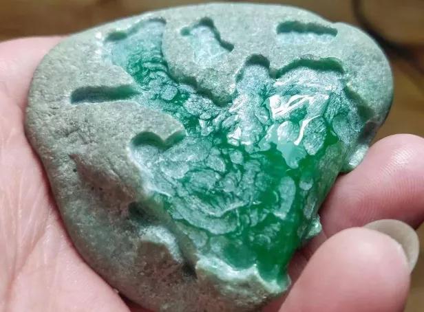 木那原石皮壳图谱解析,翡翠原石纳场口图片-第2张图片-翡翠网 木那原石皮壳图谱解析,翡翠原石纳场口图片-第2张图片-翡翠网