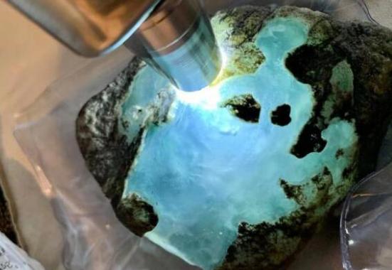 木那原石皮壳图谱解析,翡翠原石纳场口图片-第6张图片-翡翠网 木那原石皮壳图谱解析,翡翠原石纳场口图片-第6张图片-翡翠网