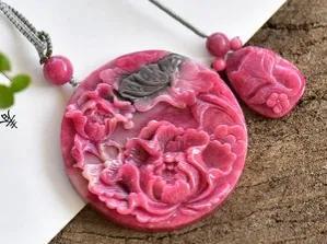 西宁玻璃种翡翠原石怎么辨别,翡翠玻璃种和冰种-第7张图片-翡翠网 西宁玻璃种翡翠原石怎么辨别,翡翠玻璃种和冰种-第7张图片-翡翠网