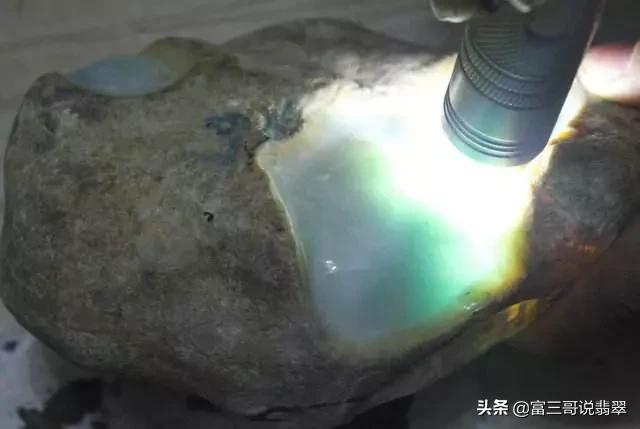 包含糯冰飘花翡翠吊坠价格的词条-第11张图片-翡翠网 包含糯冰飘花翡翠吊坠价格的词条-第11张图片-翡翠网