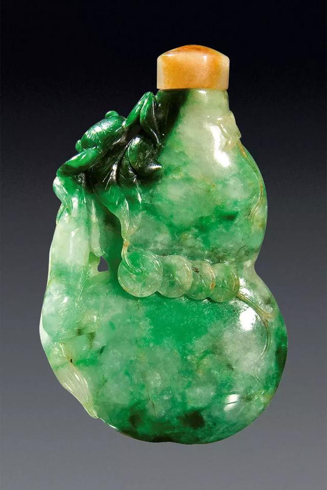 翡翠鼻烟壶价格,清代狮钮方章快速成-第22张图片-翡翠网 翡翠鼻烟壶价格,清代狮钮方章快速成-第22张图片-翡翠网