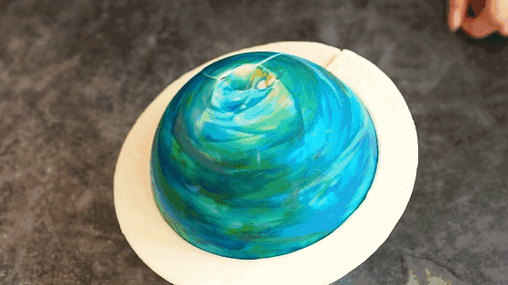 翡翠知识星球蛋糕,捡到翡翠原石-第1张图片-翡翠网 翡翠知识星球蛋糕,捡到翡翠原石-第1张图片-翡翠网