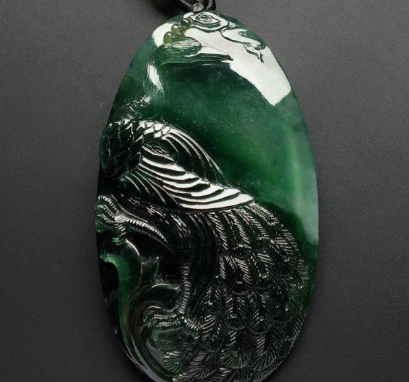 黑冰翡翠价格的简单介绍-第23张图片-翡翠网 黑冰翡翠价格的简单介绍-第23张图片-翡翠网