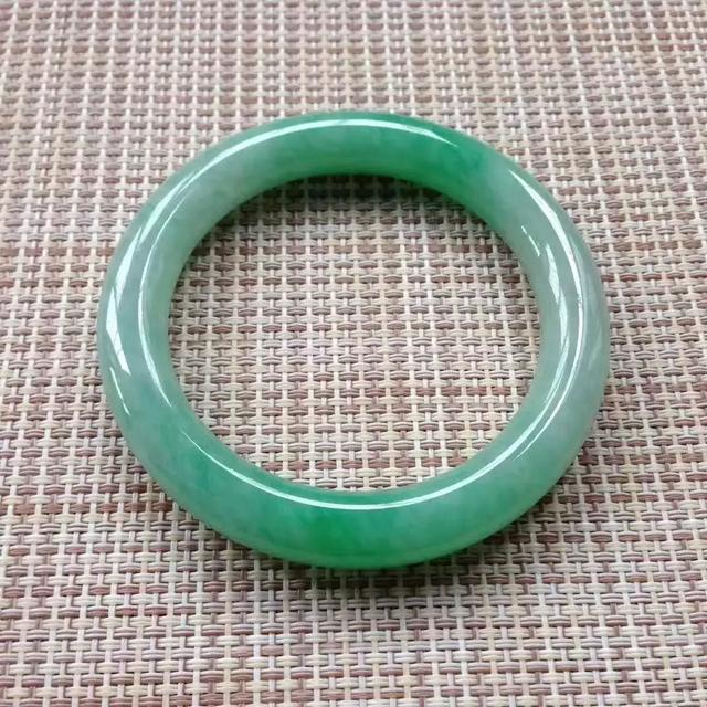 翡翠原石的价位,翡翠价格曲线-第17张图片-翡翠网 翡翠原石的价位,翡翠价格曲线-第17张图片-翡翠网