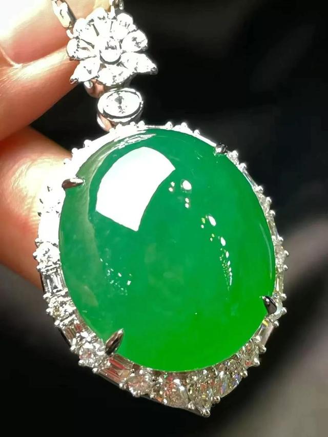 翡翠重点知识,翡翠怎么讲解-第11张图片-翡翠网 翡翠重点知识,翡翠怎么讲解-第11张图片-翡翠网