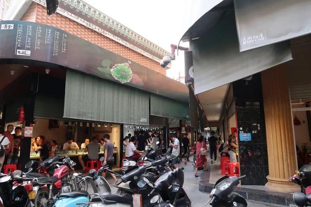 翡翠长什么样子图片,玉石翡翠图片-第2张图片-翡翠网 翡翠长什么样子图片,玉石翡翠图片-第2张图片-翡翠网