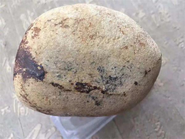 翡翠原石公斤料价格,进藏的翡翠冰料原石图片-第1张图片-翡翠网 翡翠原石公斤料价格,进藏的翡翠冰料原石图片-第1张图片-翡翠网