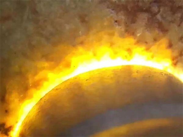 翡翠原石公斤料价格,进藏的翡翠冰料原石图片-第5张图片-翡翠网 翡翠原石公斤料价格,进藏的翡翠冰料原石图片-第5张图片-翡翠网