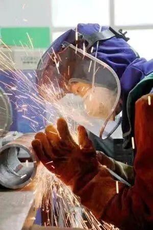 翡翠知识在线考核,玻璃种翡翠知识讲解-第17张图片-翡翠网 翡翠知识在线考核,玻璃种翡翠知识讲解-第17张图片-翡翠网