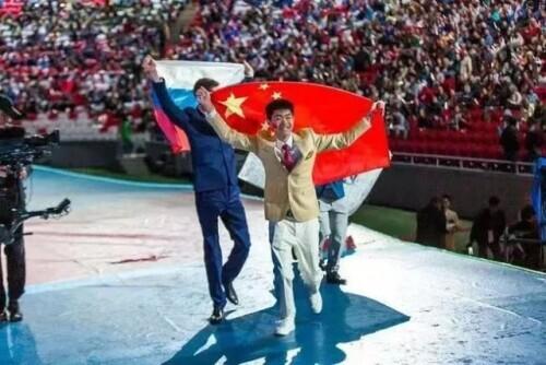 翡翠知识在线考核,玻璃种翡翠知识讲解-第18张图片-翡翠网 翡翠知识在线考核,玻璃种翡翠知识讲解-第18张图片-翡翠网