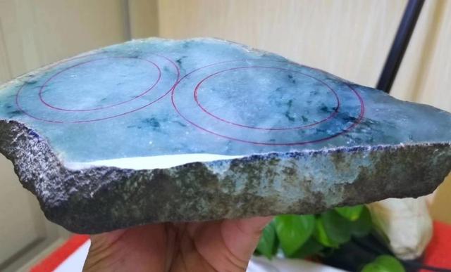 玻璃种的飘花翡翠价格,老坑玻璃种翡翠价格-第2张图片-翡翠网 玻璃种的飘花翡翠价格,老坑玻璃种翡翠价格-第2张图片-翡翠网