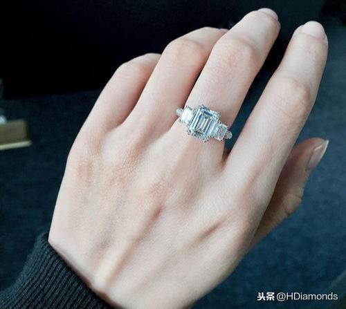 30分和50分钻戒图,钻戒最经典的几种款式-第10张图片-翡翠网 30分和50分钻戒图,钻戒最经典的几种款式-第10张图片-翡翠网