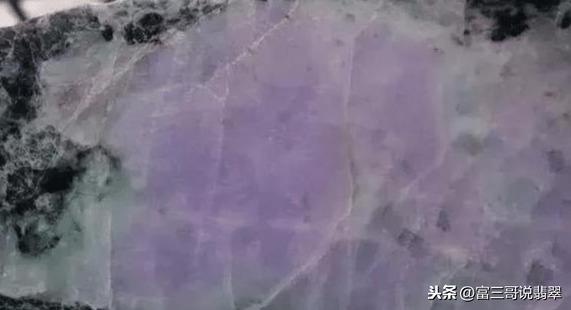 翡翠原石赌裂玉石翡翠原石-第5张图片-翡翠网 翡翠原石赌裂玉石翡翠原石-第5张图片-翡翠网