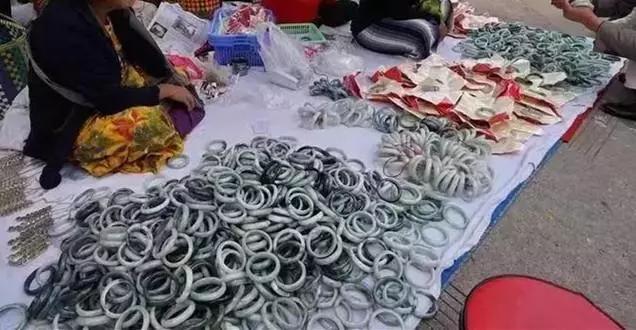 翡翠手工抛光价格,翡翠使用抛光非正常吗-第10张图片-翡翠网 翡翠手工抛光价格,翡翠使用抛光非正常吗-第10张图片-翡翠网