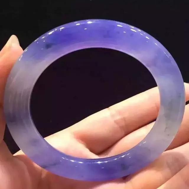 翡翠手工抛光价格,翡翠使用抛光非正常吗-第42张图片-翡翠网 翡翠手工抛光价格,翡翠使用抛光非正常吗-第42张图片-翡翠网