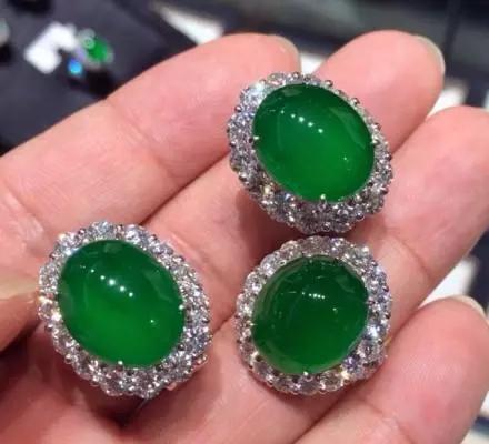 翡翠手工抛光价格,翡翠使用抛光非正常吗-第43张图片-翡翠网 翡翠手工抛光价格,翡翠使用抛光非正常吗-第43张图片-翡翠网