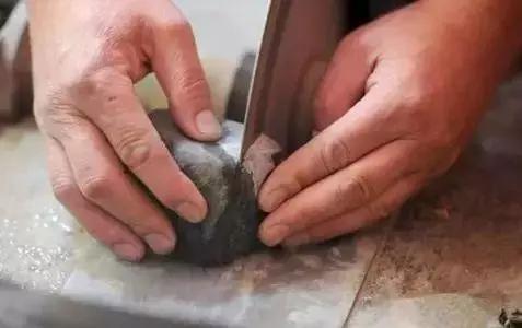 30w翡翠原石29w和30w-第5张图片-翡翠网 30w翡翠原石29w和30w-第5张图片-翡翠网