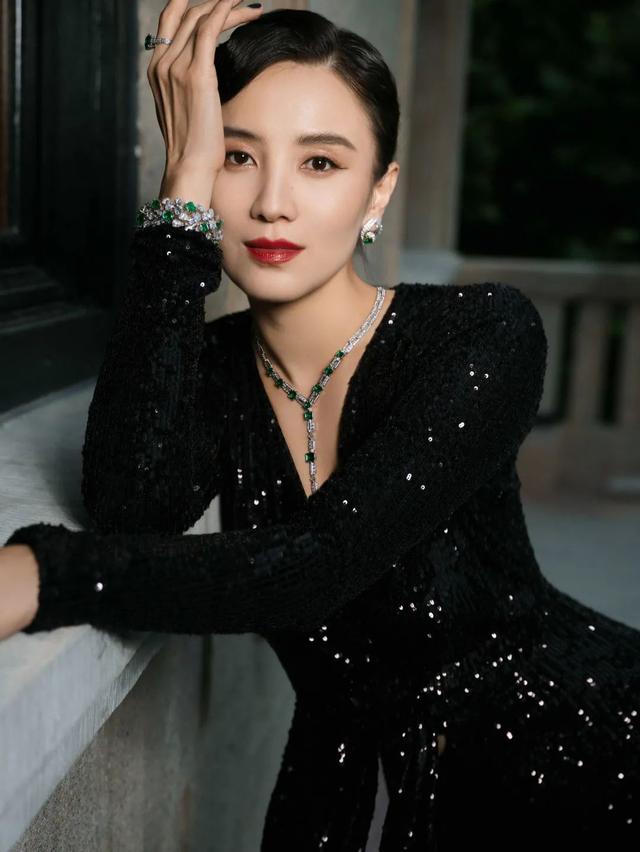 卡地亚项链love系列卡地亚钻石吊坠图片-第13张图片-翡翠网 卡地亚项链love系列卡地亚钻石吊坠图片-第13张图片-翡翠网