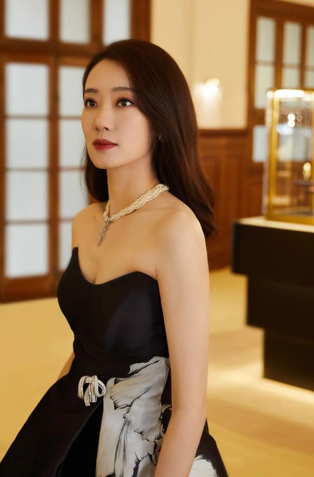 卡地亚项链love系列卡地亚钻石吊坠图片-第35张图片-翡翠网 卡地亚项链love系列卡地亚钻石吊坠图片-第35张图片-翡翠网