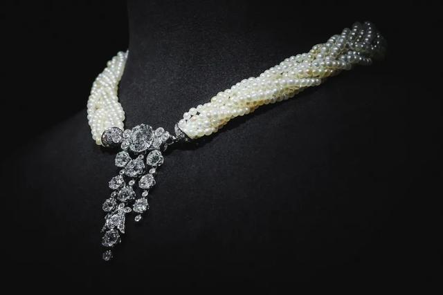 卡地亚项链love系列卡地亚钻石吊坠图片-第39张图片-翡翠网 卡地亚项链love系列卡地亚钻石吊坠图片-第39张图片-翡翠网