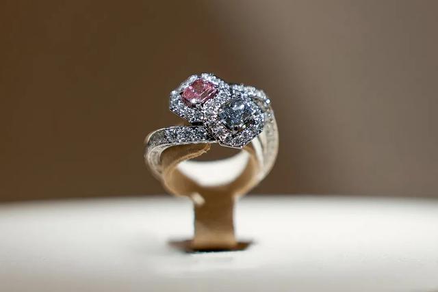 卡地亚项链love系列卡地亚钻石吊坠图片-第54张图片-翡翠网 卡地亚项链love系列卡地亚钻石吊坠图片-第54张图片-翡翠网