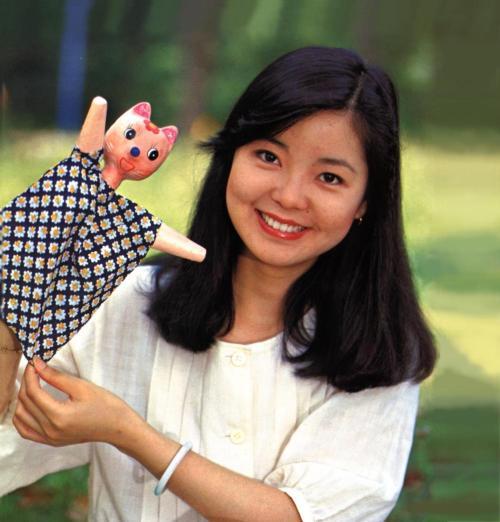 叮当镯一般多宽,翡翠手镯为什么叫叮当镯-第2张图片-翡翠网 叮当镯一般多宽,翡翠手镯为什么叫叮当镯-第2张图片-翡翠网