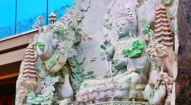 翡翠***菩萨图片翡翠观音菩萨原石-第2张图片-翡翠网 翡翠***菩萨图片翡翠观音菩萨原石-第2张图片-翡翠网