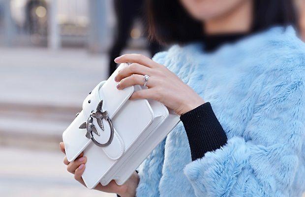 一克拉的钻石,婚戒-第1张图片-翡翠网 一克拉的钻石,婚戒-第1张图片-翡翠网