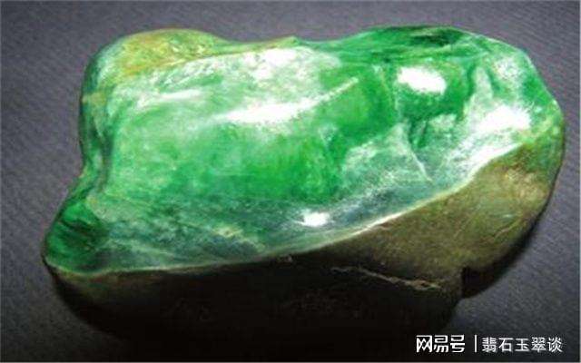 浙江造假翡翠原石翡翠原石造假-第1张图片-翡翠网 浙江造假翡翠原石翡翠原石造假-第1张图片-翡翠网