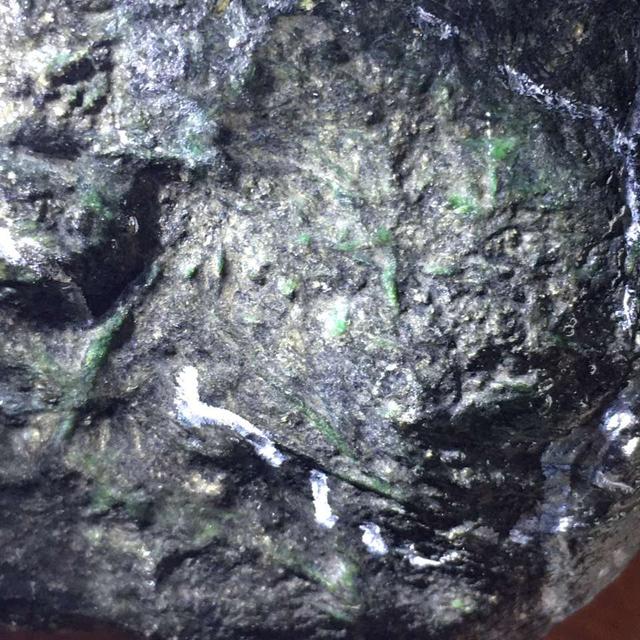 包含莫湾基翡翠色料知识的词条-第3张图片-翡翠网 包含莫湾基翡翠色料知识的词条-第3张图片-翡翠网