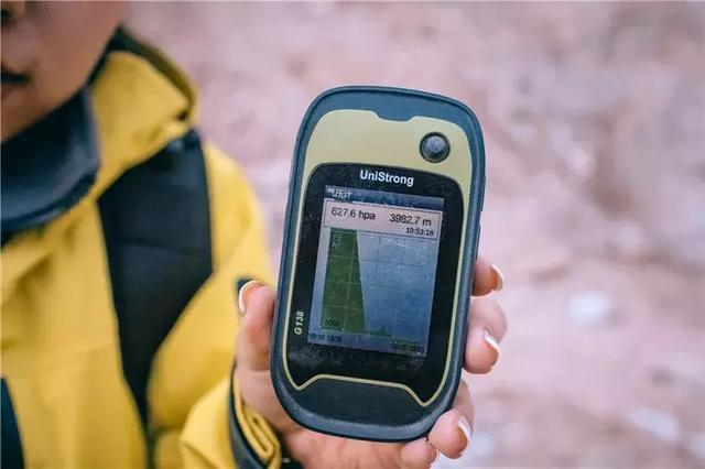 大马坎翡翠原石,翡翠原石莫西-第8张图片-翡翠网 大马坎翡翠原石,翡翠原石莫西-第8张图片-翡翠网