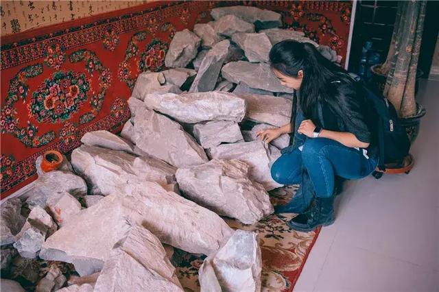 大马坎翡翠原石,翡翠原石莫西-第9张图片-翡翠网 大马坎翡翠原石,翡翠原石莫西-第9张图片-翡翠网