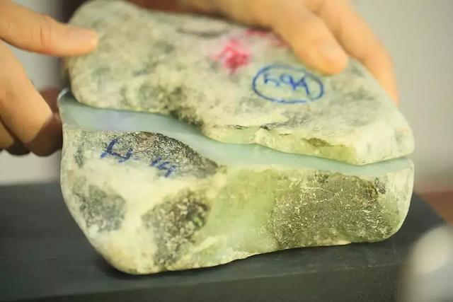 大马坎翡翠原石,翡翠原石莫西-第17张图片-翡翠网 大马坎翡翠原石,翡翠原石莫西-第17张图片-翡翠网