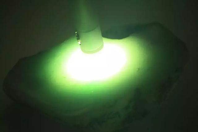 大马坎翡翠原石,翡翠原石莫西-第19张图片-翡翠网 大马坎翡翠原石,翡翠原石莫西-第19张图片-翡翠网