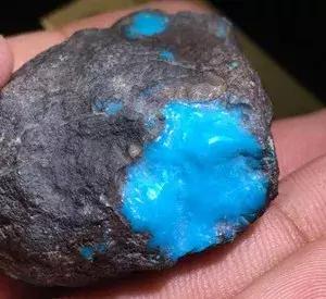 大马坎翡翠原石,翡翠原石莫西-第38张图片-翡翠网 大马坎翡翠原石,翡翠原石莫西-第38张图片-翡翠网