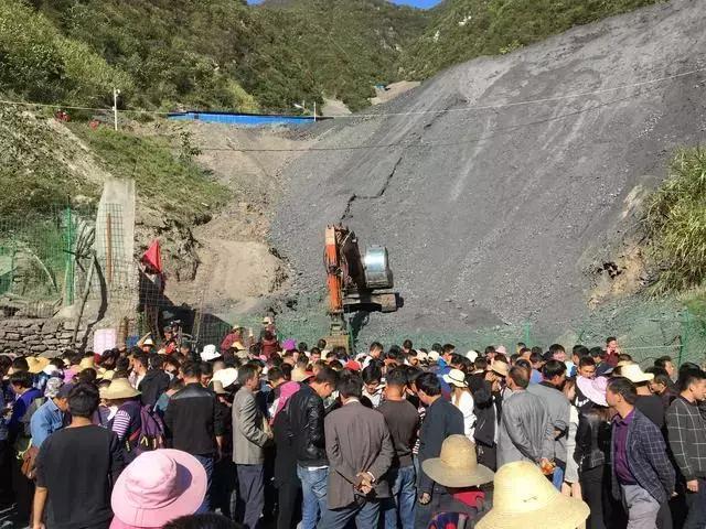 大马坎翡翠原石,翡翠原石莫西-第39张图片-翡翠网 大马坎翡翠原石,翡翠原石莫西-第39张图片-翡翠网