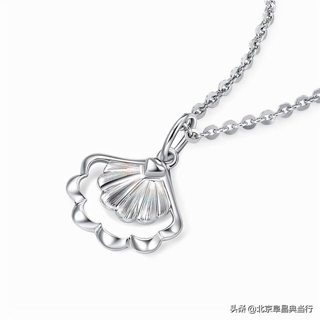 为啥金店都不卖铂金了,为什么现在铂金不值钱了-第1张图片-翡翠网 为啥金店都不卖铂金了,为什么现在铂金不值钱了-第1张图片-翡翠网