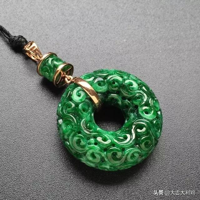 干青翡翠价格,缅甸干青翡翠-第2张图片-翡翠网 干青翡翠价格,缅甸干青翡翠-第2张图片-翡翠网