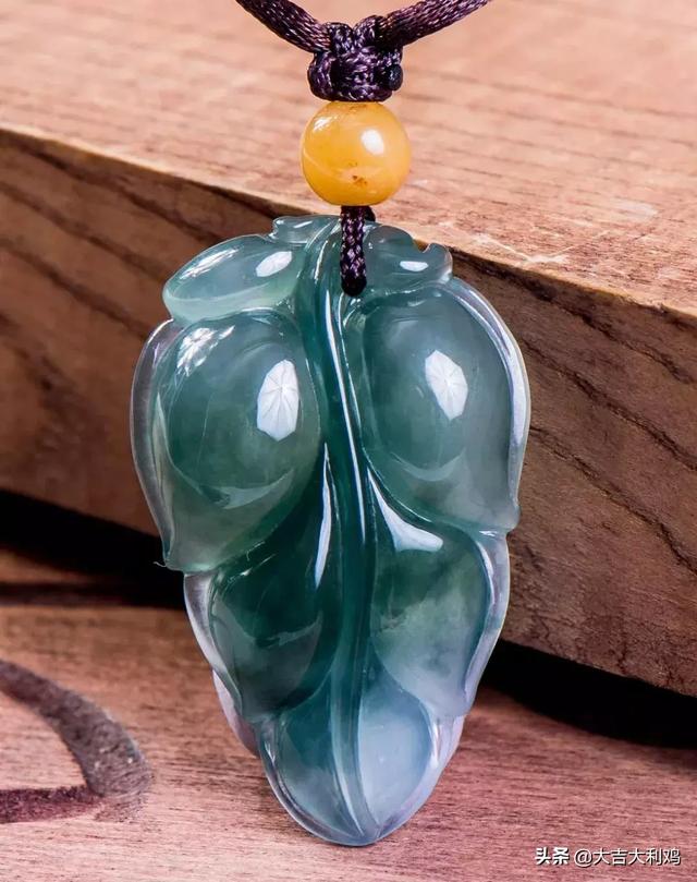 干青翡翠价格,缅甸干青翡翠-第9张图片-翡翠网 干青翡翠价格,缅甸干青翡翠-第9张图片-翡翠网