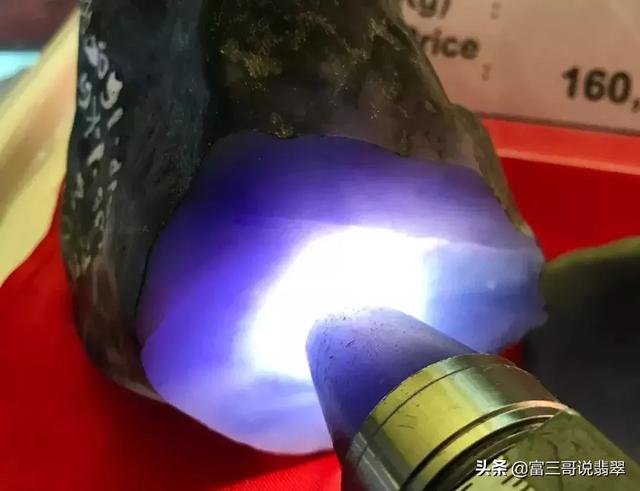 高档翡翠种原石,祖母绿翡翠原石-第32张图片-翡翠网 高档翡翠种原石,祖母绿翡翠原石-第32张图片-翡翠网