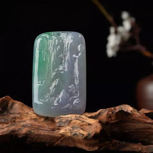 翡绿翡翠手镯图片翡翠手镯阳绿价格-第4张图片-翡翠网 翡绿翡翠手镯图片翡翠手镯阳绿价格-第4张图片-翡翠网